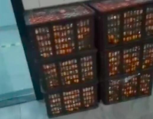 一车橘子被检测站卸8筐只找回4筐半,货主怀疑被吃,官方通报:因保管不善遗失2件,已赔偿800元
